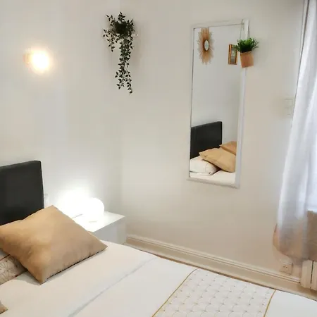 דירה Cosy En Plein Centre D'amiens 19 M² Parking אמיינס